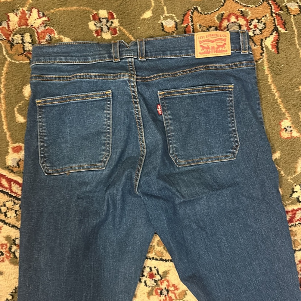 Levi 311 - Picture 2 of 2